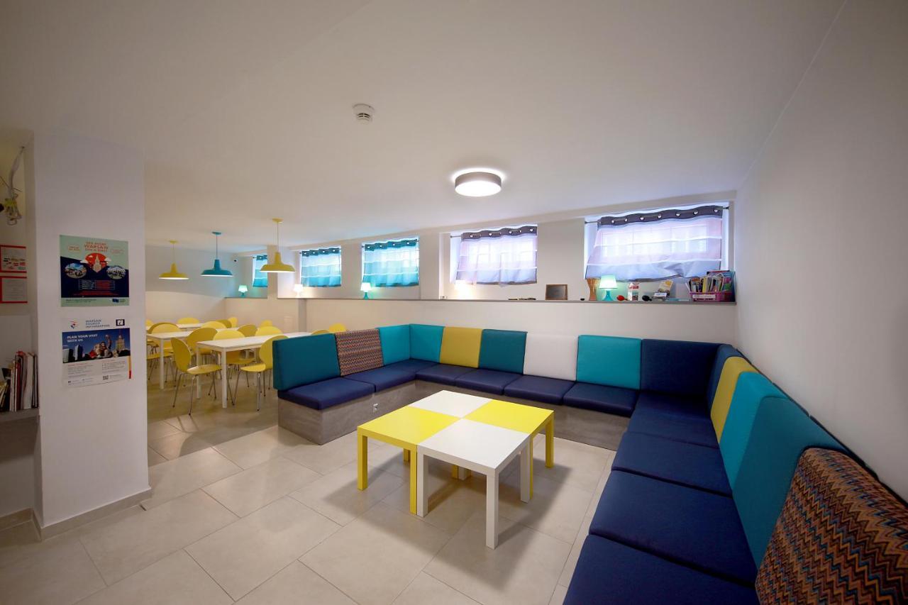 Emka Hostel Varsovie Extérieur photo